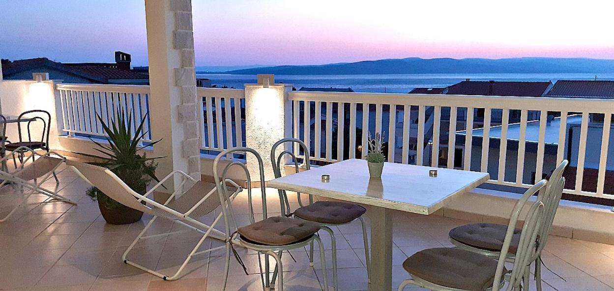 Apartments Villa Bonaca Baska Voda Room photo